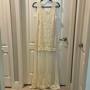 Elegant Cream Maxi Dress